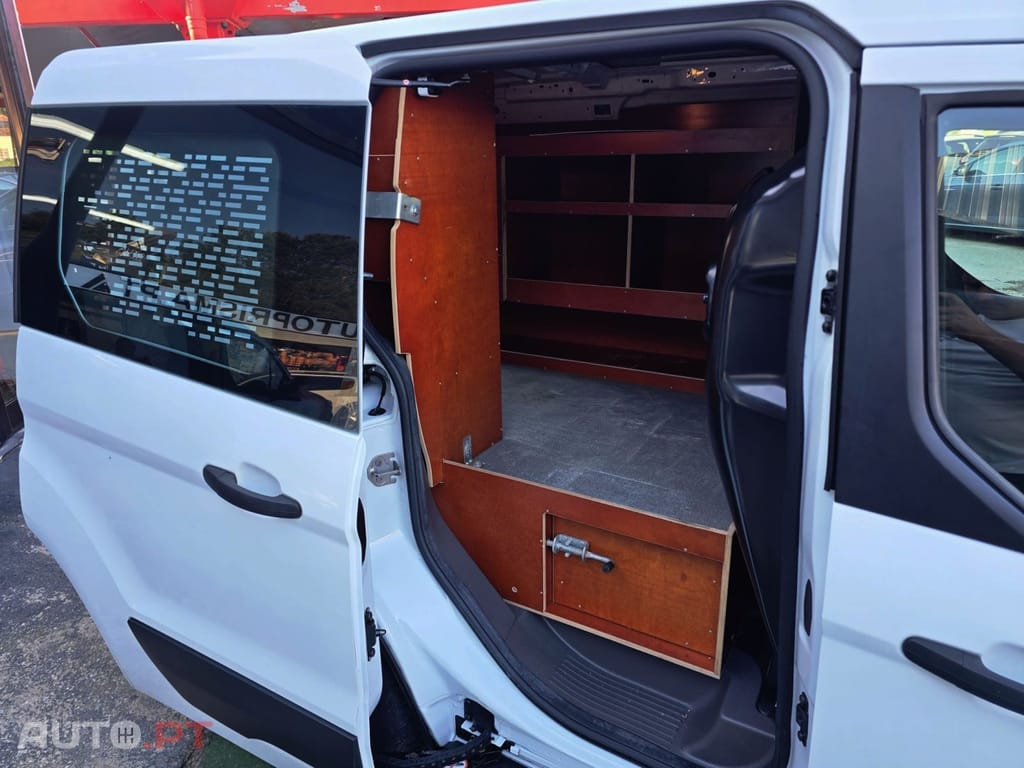 Ford Transit Connect Connect 1.5 TDCi 200 L1 Active Powershift