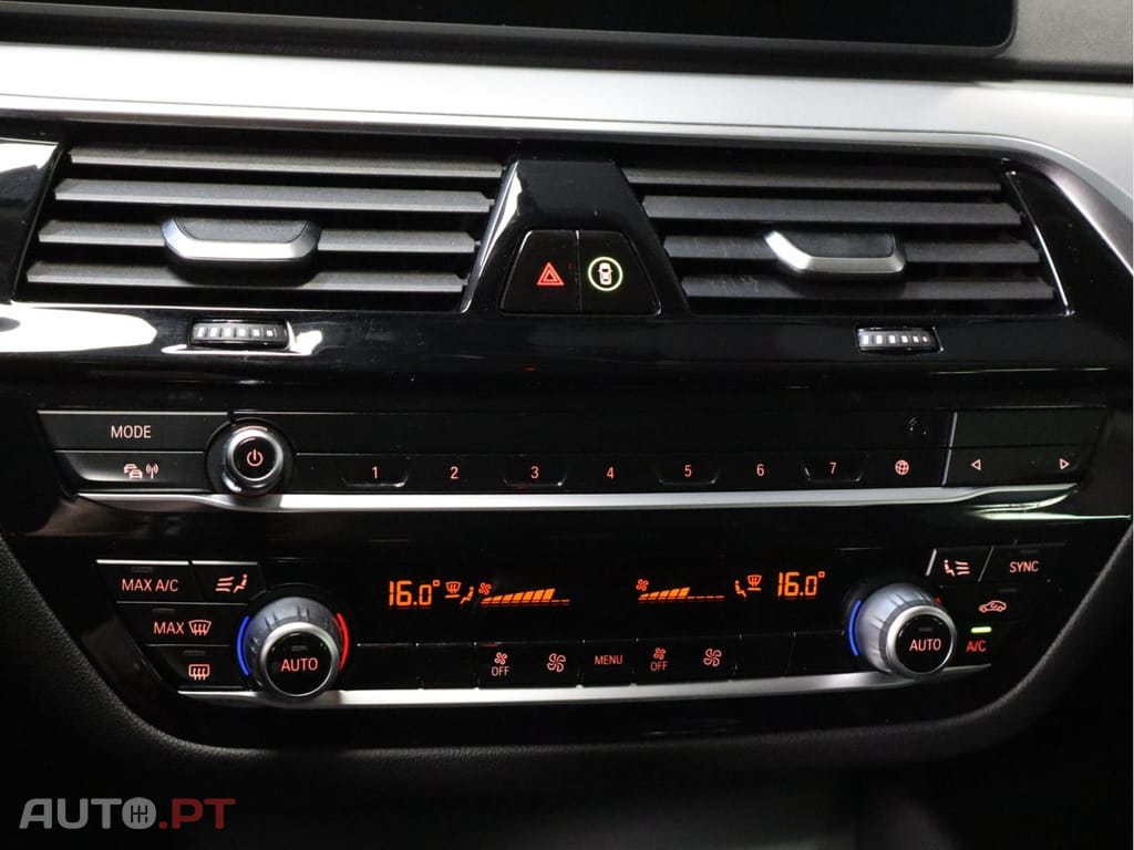 BMW 530 e Auto Line Luxury