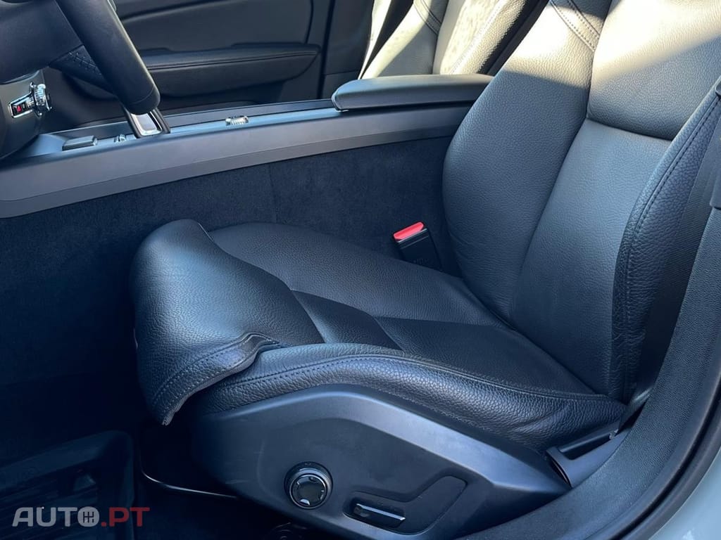 Volvo V60 Cross Country 2.0 B4 Geartronic