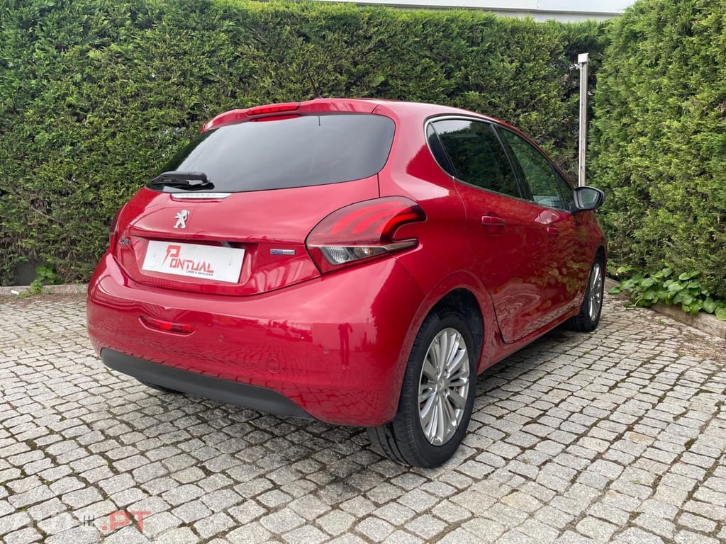 Peugeot 208 1.2 PureTech Allure