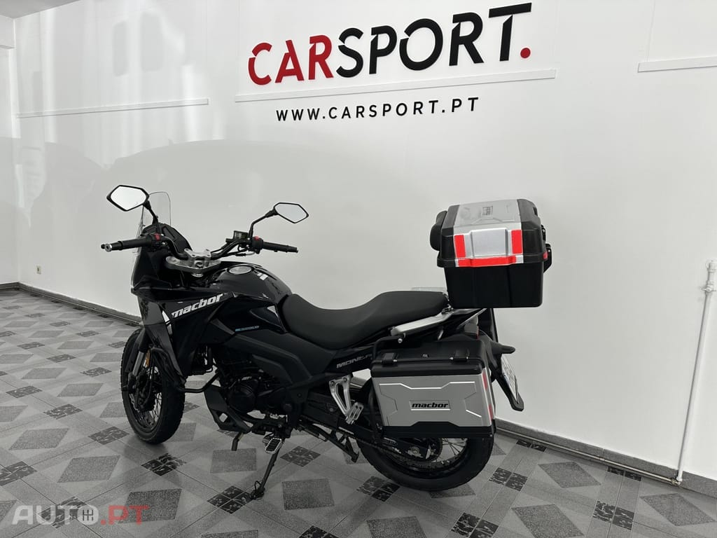 Macbor Montana XR1 125 XR1