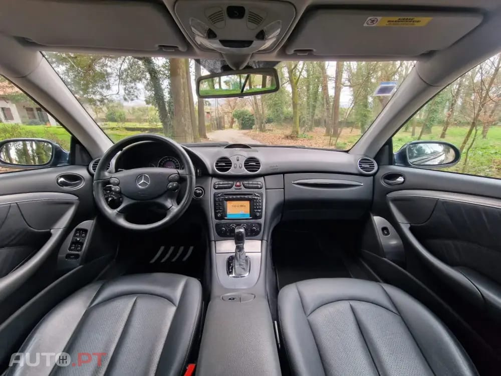 Mercedes-Benz CLK 240 Outro