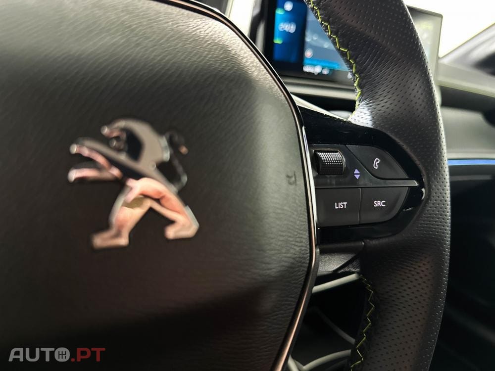 Peugeot E-208 50 kWh GT Pack