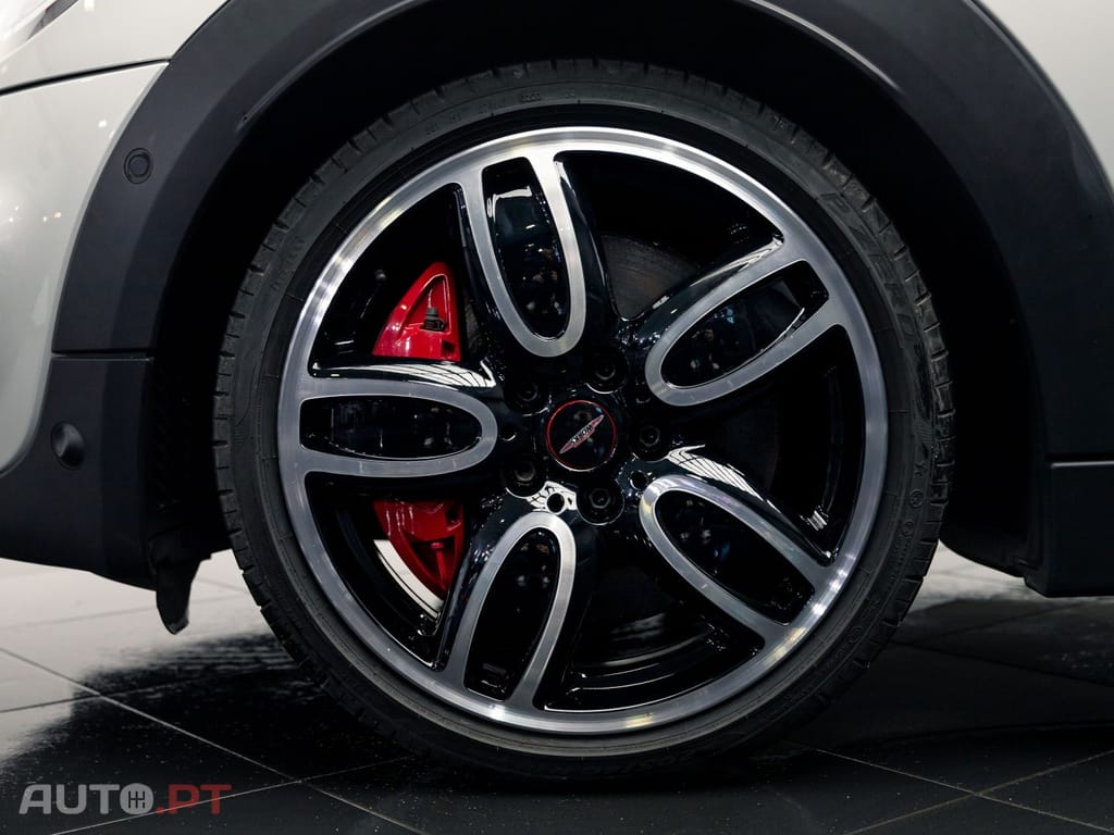 MINI Cooper John Cooper Works