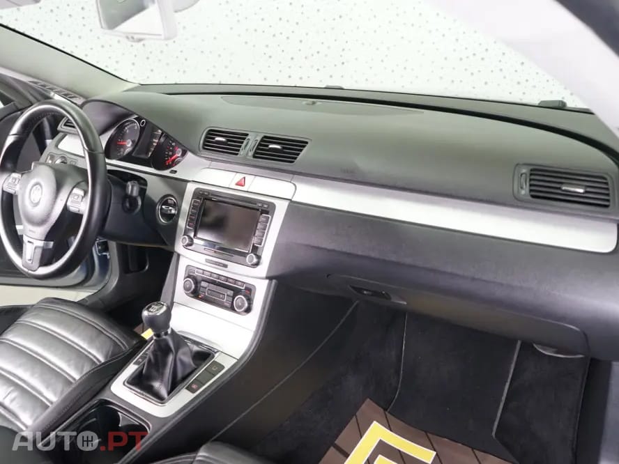 Volkswagen Passat CC 2.0 TDi