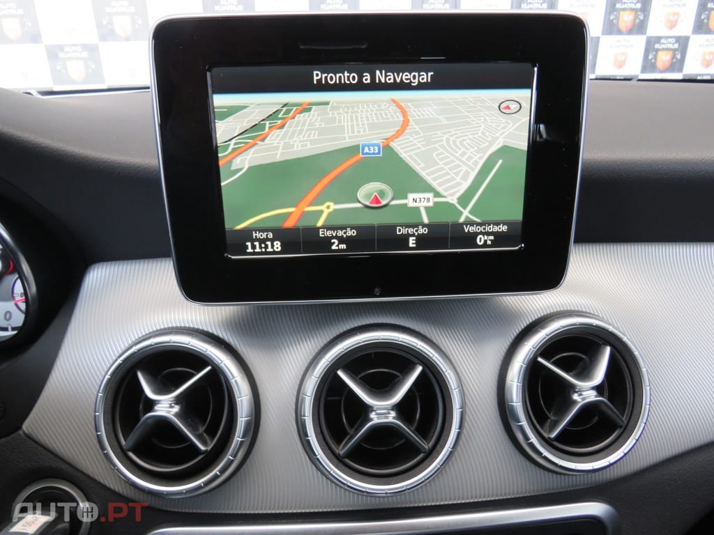 Mercedes-Benz CLA 180 180 D