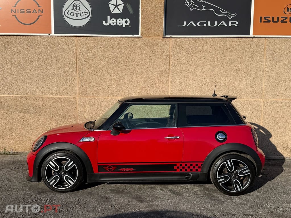 MINI Cooper Cooper D