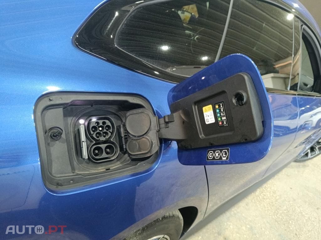 BMW i4 eDrive40 Pack Desportivo M