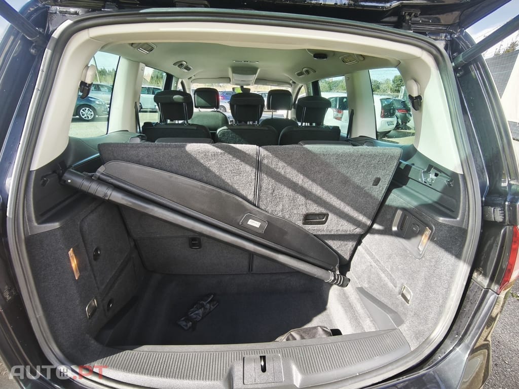 Volkswagen Sharan 2.0 TDI Confortline DSG