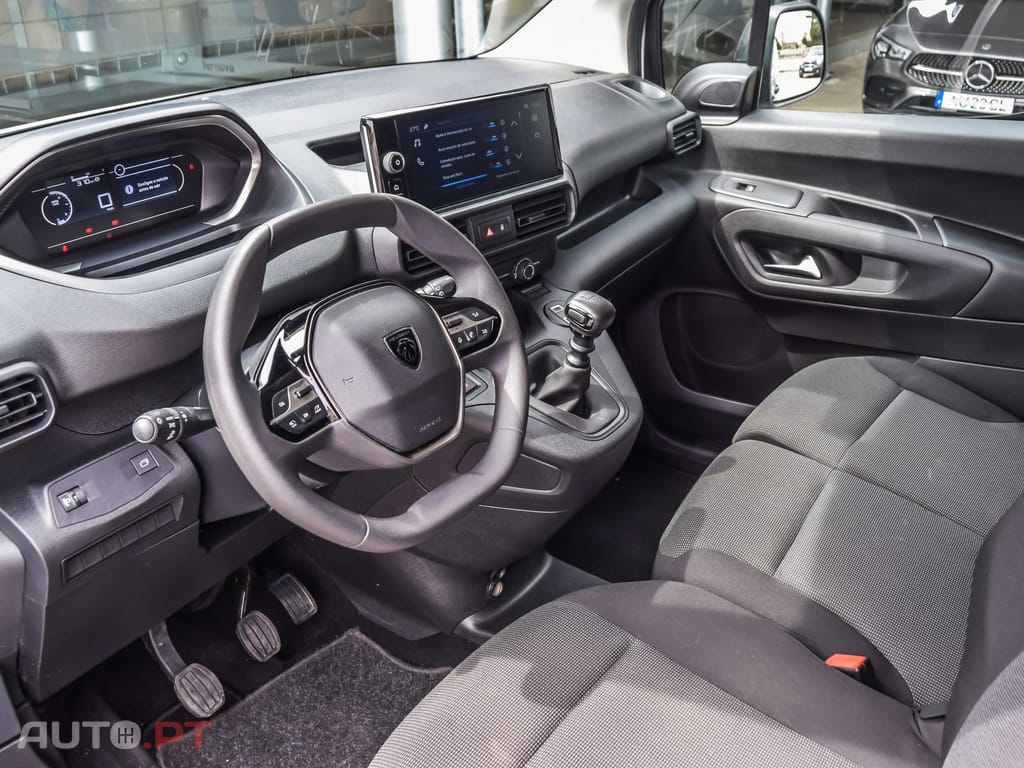 Peugeot Partner 1.5 BlueHDi Asphalt Standard