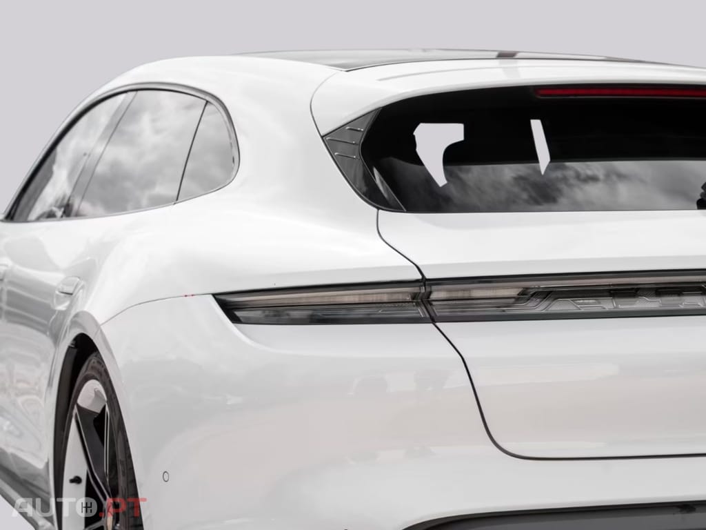 Porsche Taycan I.V.A DEDUTIVEL GTS 