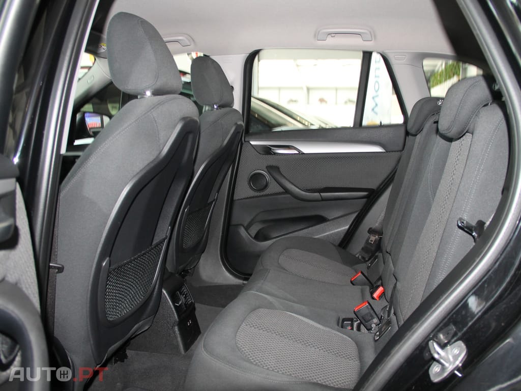 BMW X1 16 d sDrive Advantage