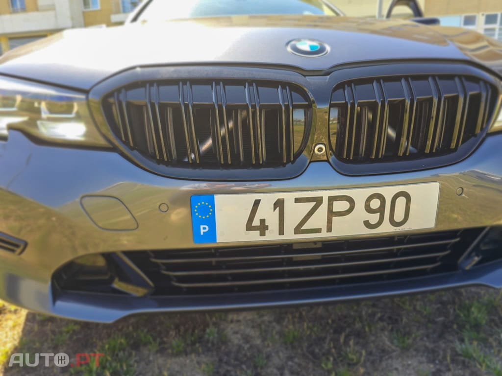 BMW 330 e