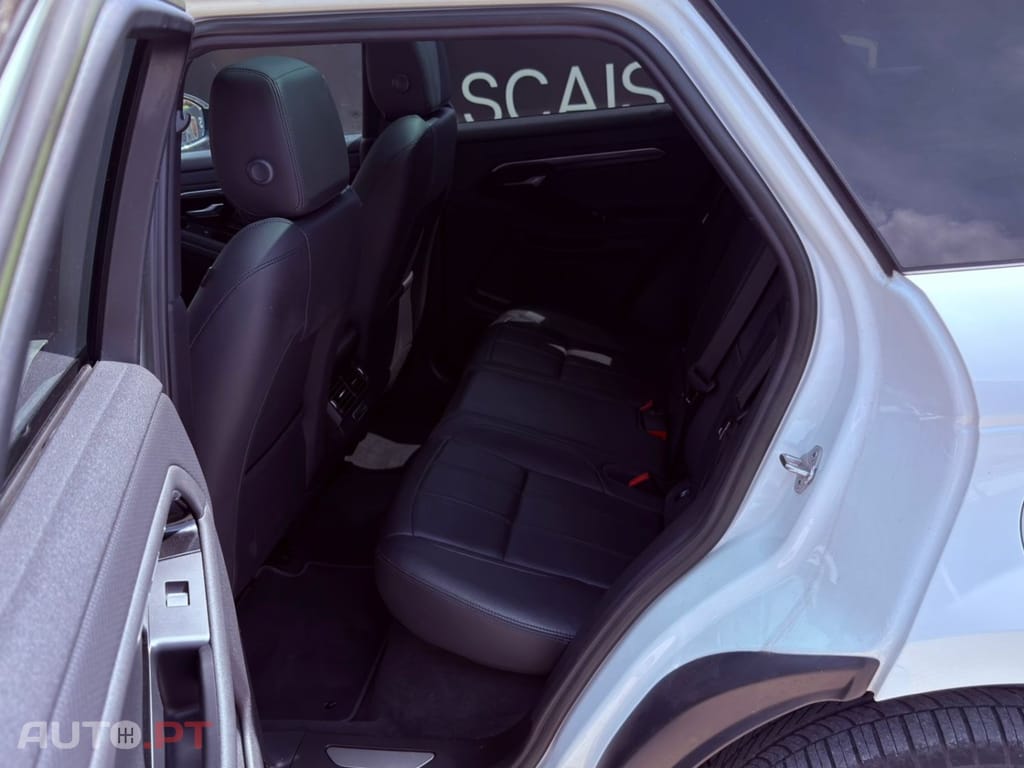 Land Rover Range Rover 1.5 P300e AWD R-Dynamic Auto