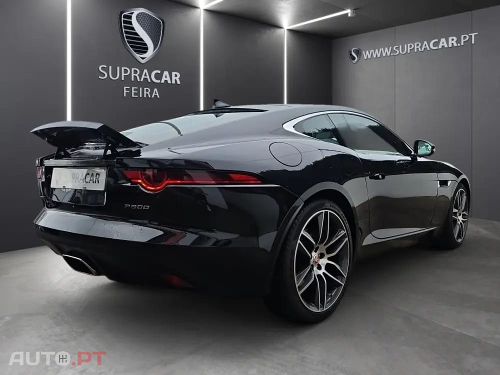 Jaguar F-Type 2.0 i4 R-Dynamic