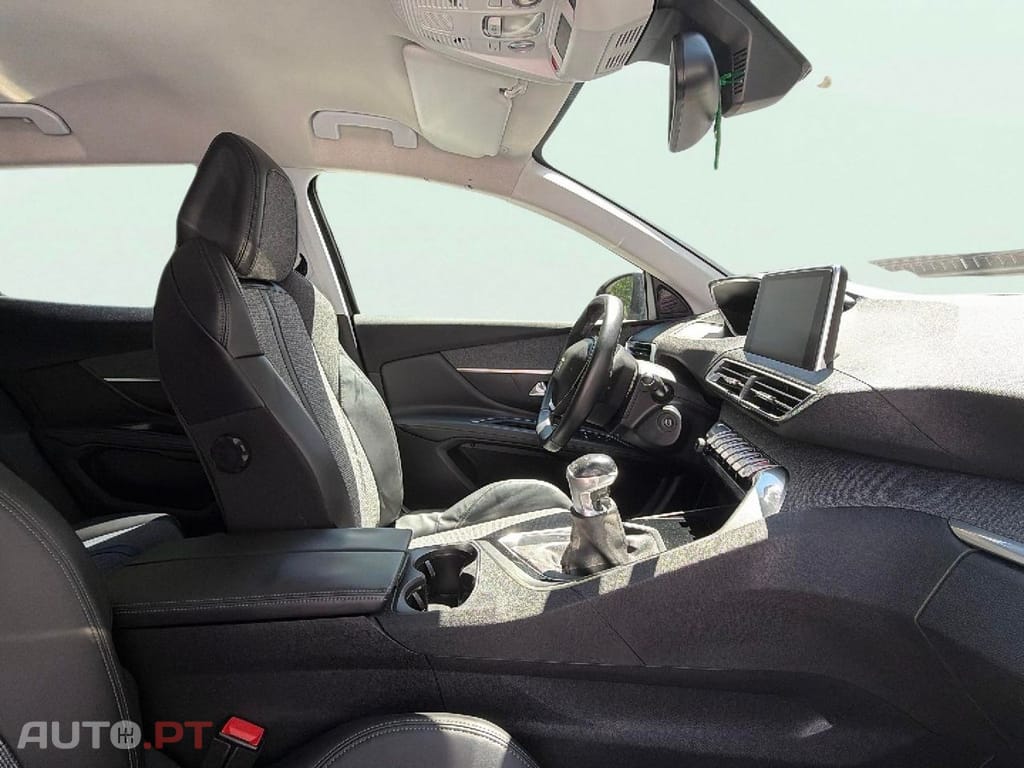Peugeot 3008 1.5 BlueHDi Allure