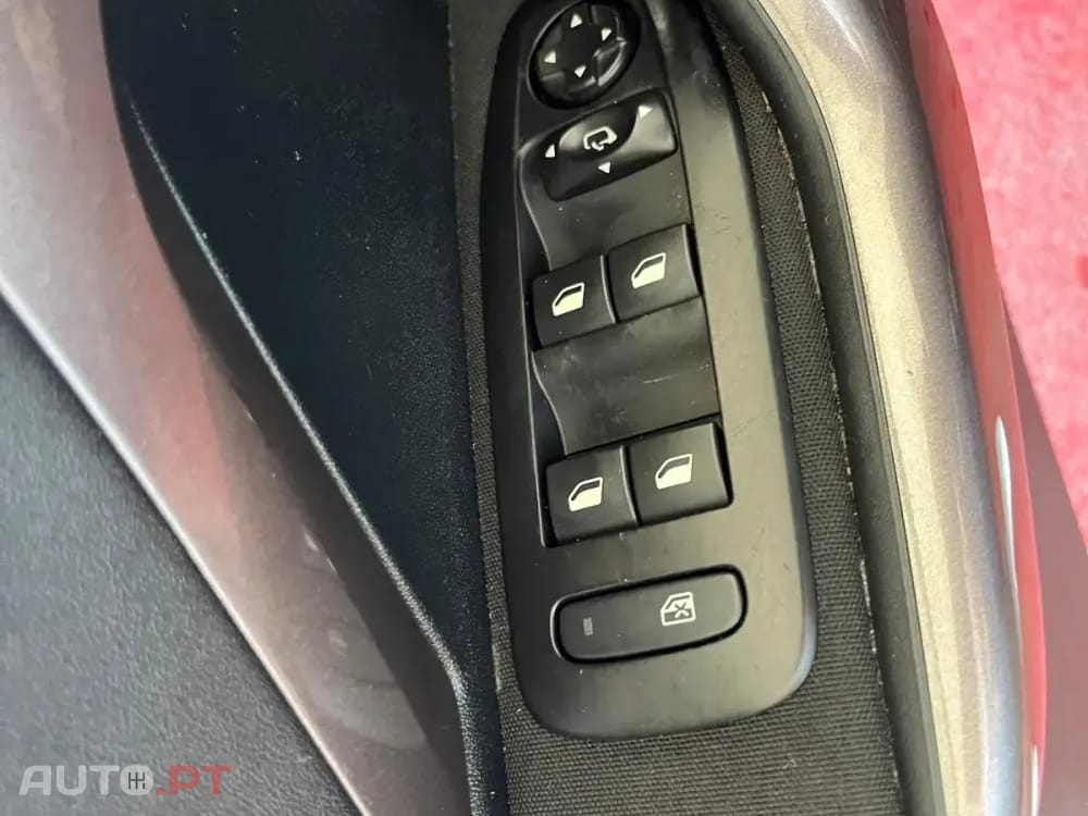 Peugeot 2008 1.6 BlueHDi Style