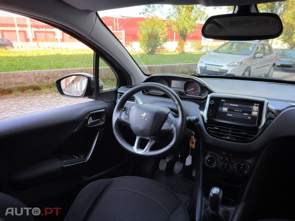 Peugeot 208 1.2 PureTech Style