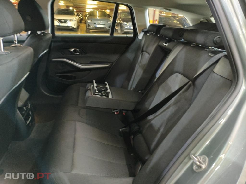 BMW 320 e Auto