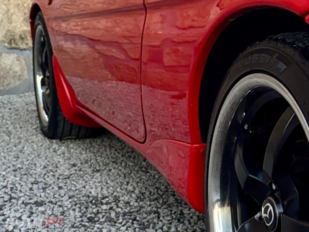 Mazda MX-3 1.8  V6