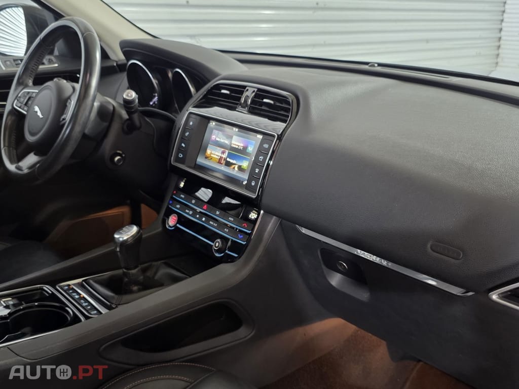 Jaguar F-Pace 2.0 i4D R-Sport