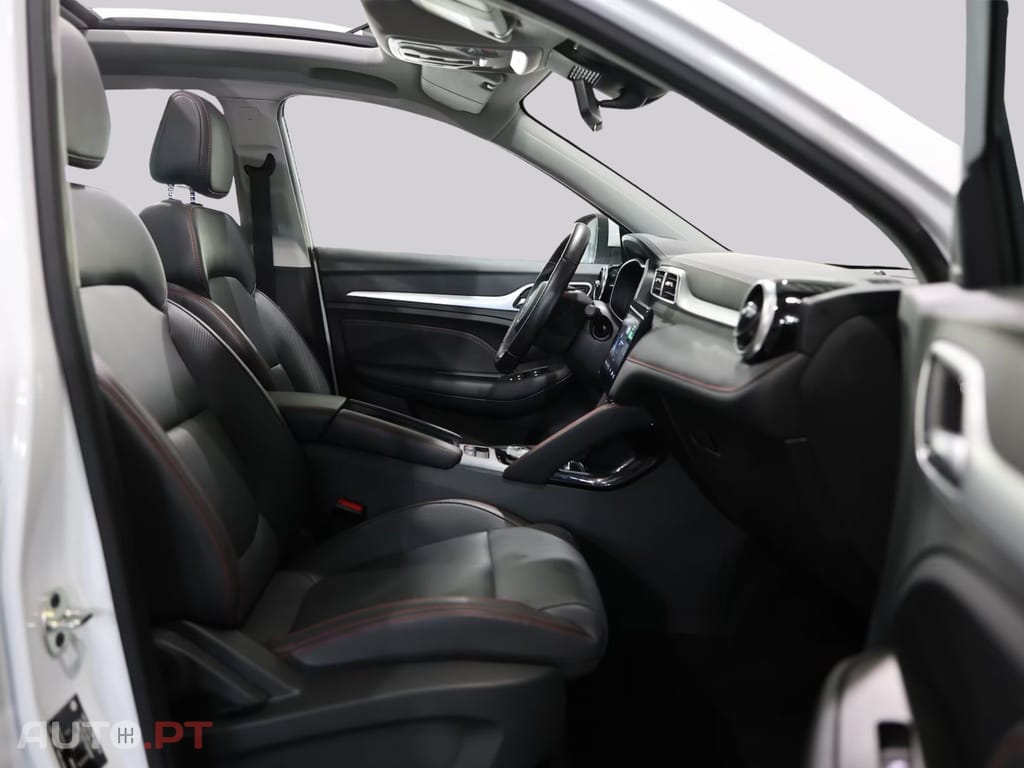 MG ZS EV MAXIMAL LUXURY I.V.A DEDUTIVEL 