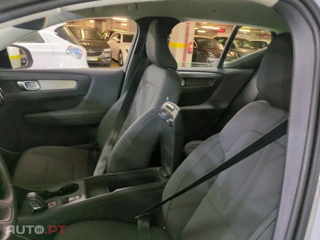 Volvo XC40 1.5 T5 PHEV R-Design Expression