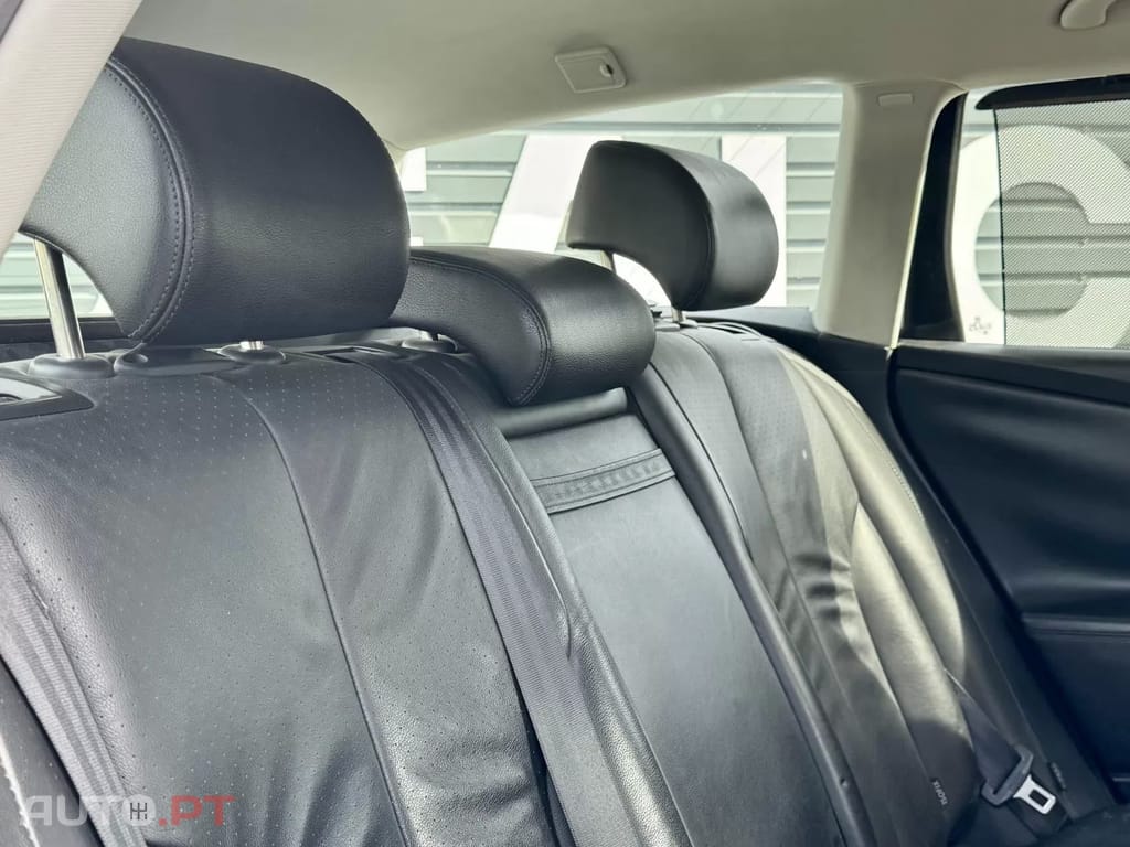 Volkswagen Passat Variant 2.0 TDI Highline — fotografia 25