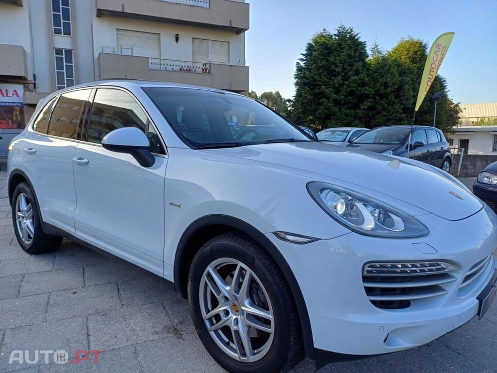 Porsche Cayenne Platinum Edition — fotografia 2