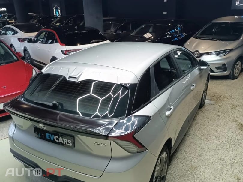 MG MG4 51 kWh Standard