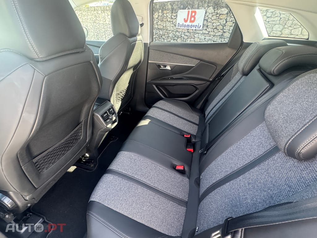 Peugeot 3008 1.6 BlueHDi Allure