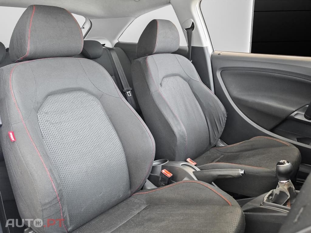 SEAT Ibiza 1.2 TSI FR — fotografia 16