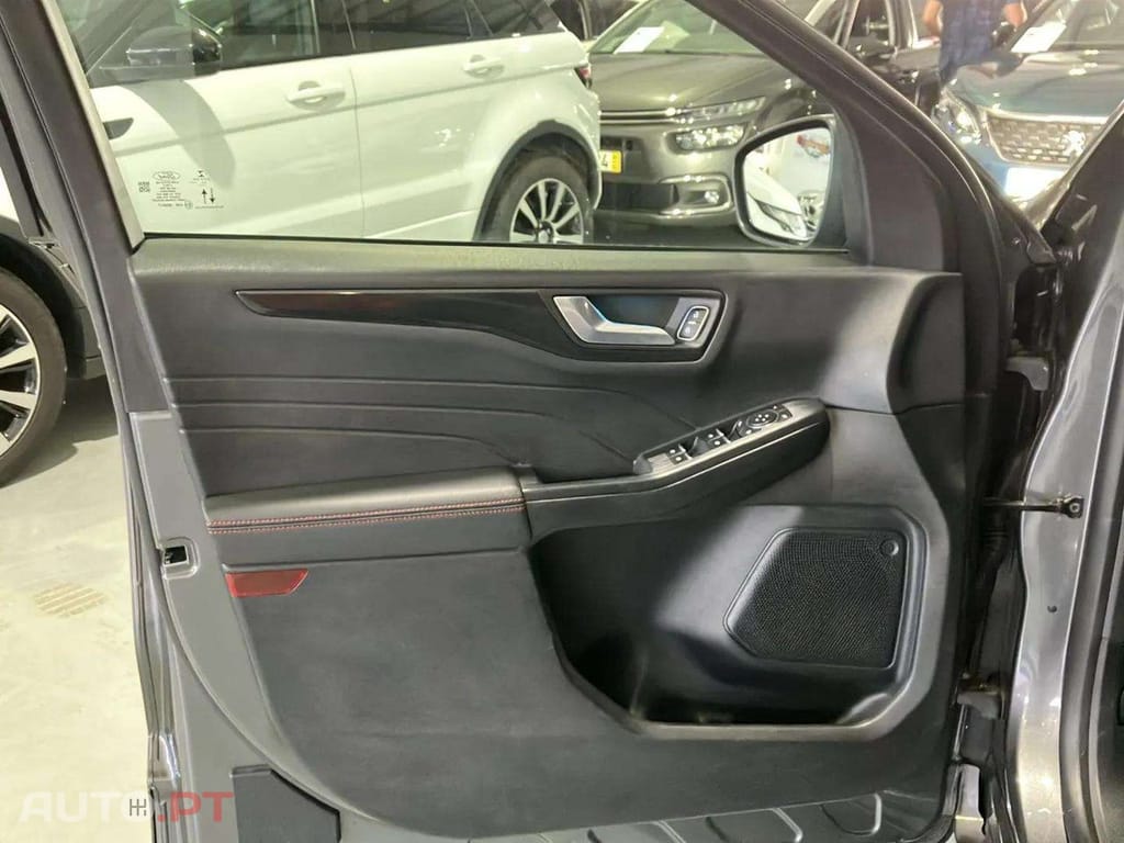 Ford Kuga 1.5 TDCi EcoBlue ST-Line