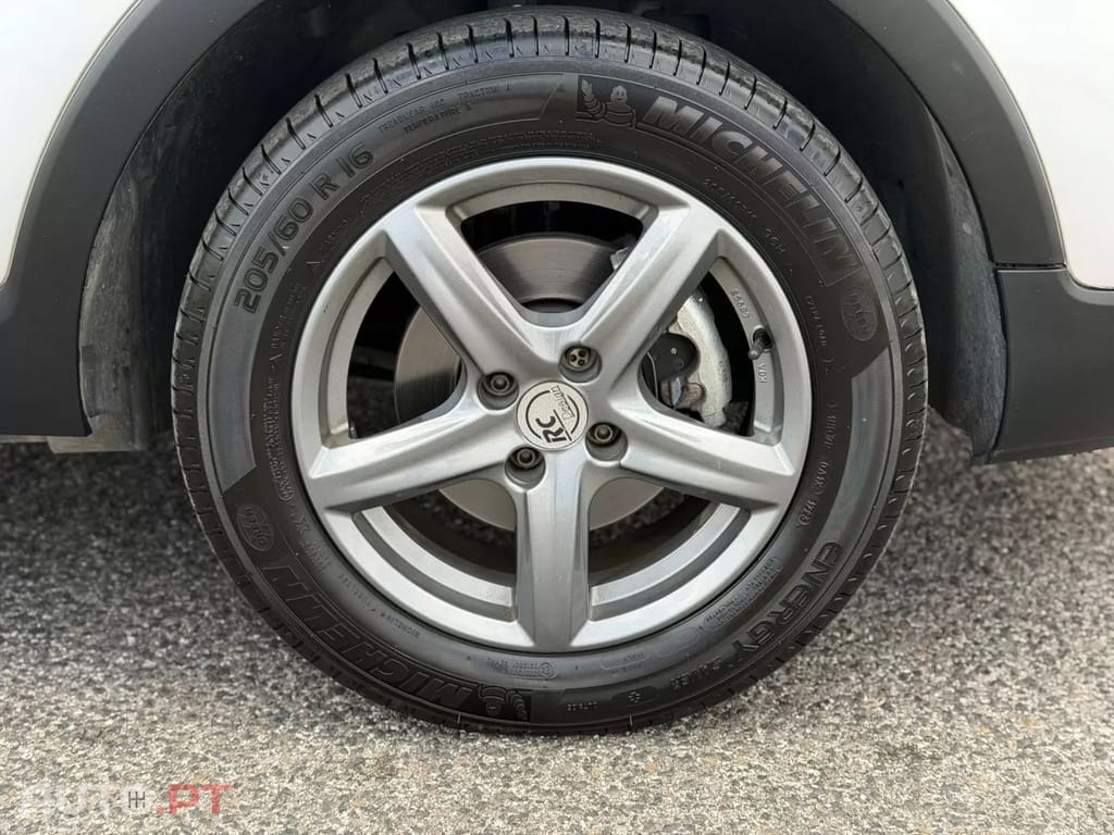 Renault Captur 1.2 TCe Exclusive EDC