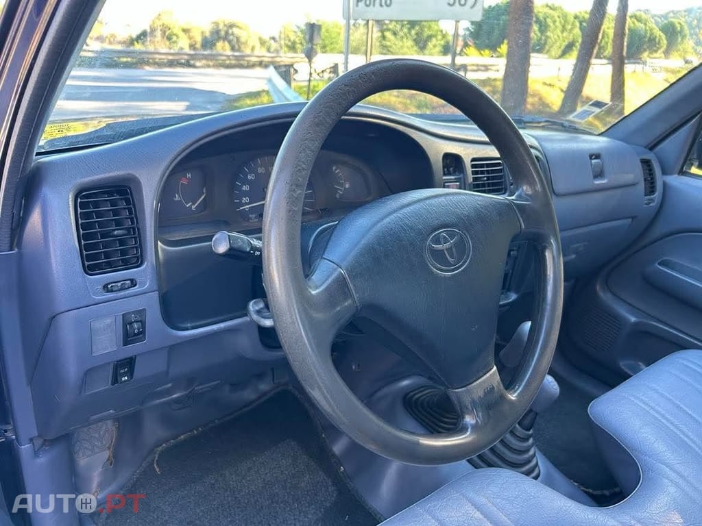 Toyota Hilux 4x4 2.5D-4D