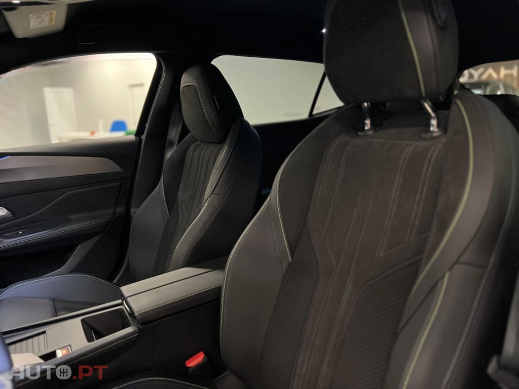 Peugeot 408 1.6 Hybrid GT e-DCS7