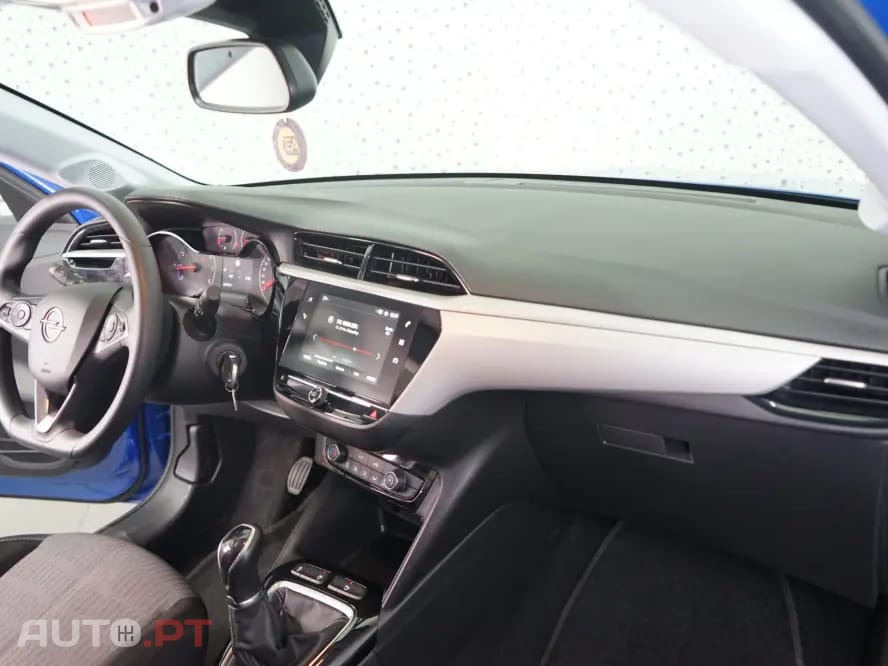 Opel Corsa 1.2 Edition — fotografia 16
