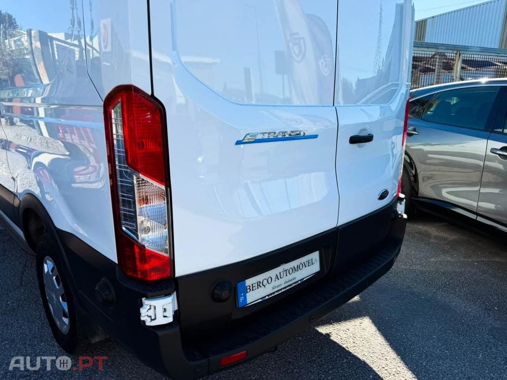 Ford Transit L2H3 Trend