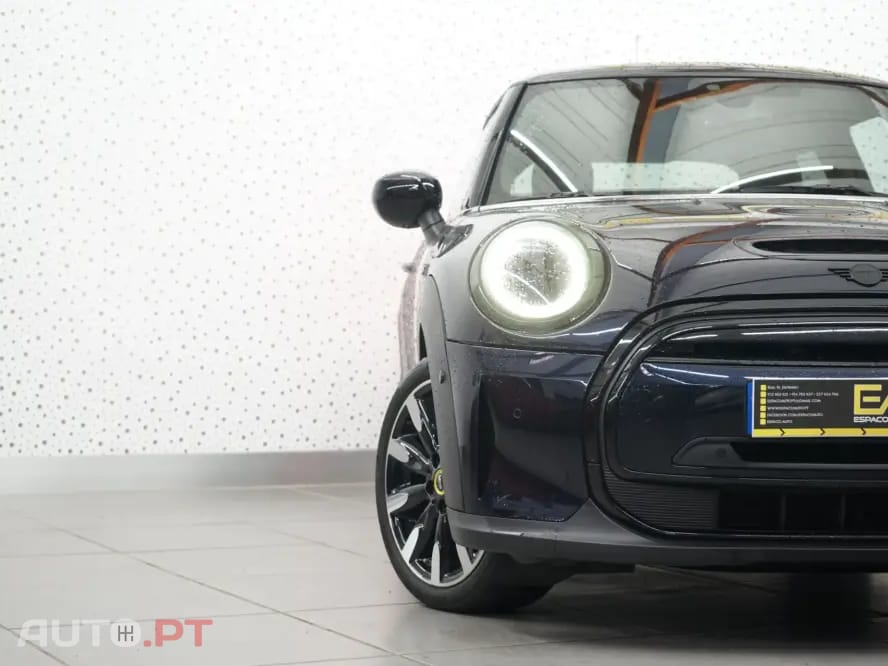 MINI Cooper Cooper SE Premium Classic