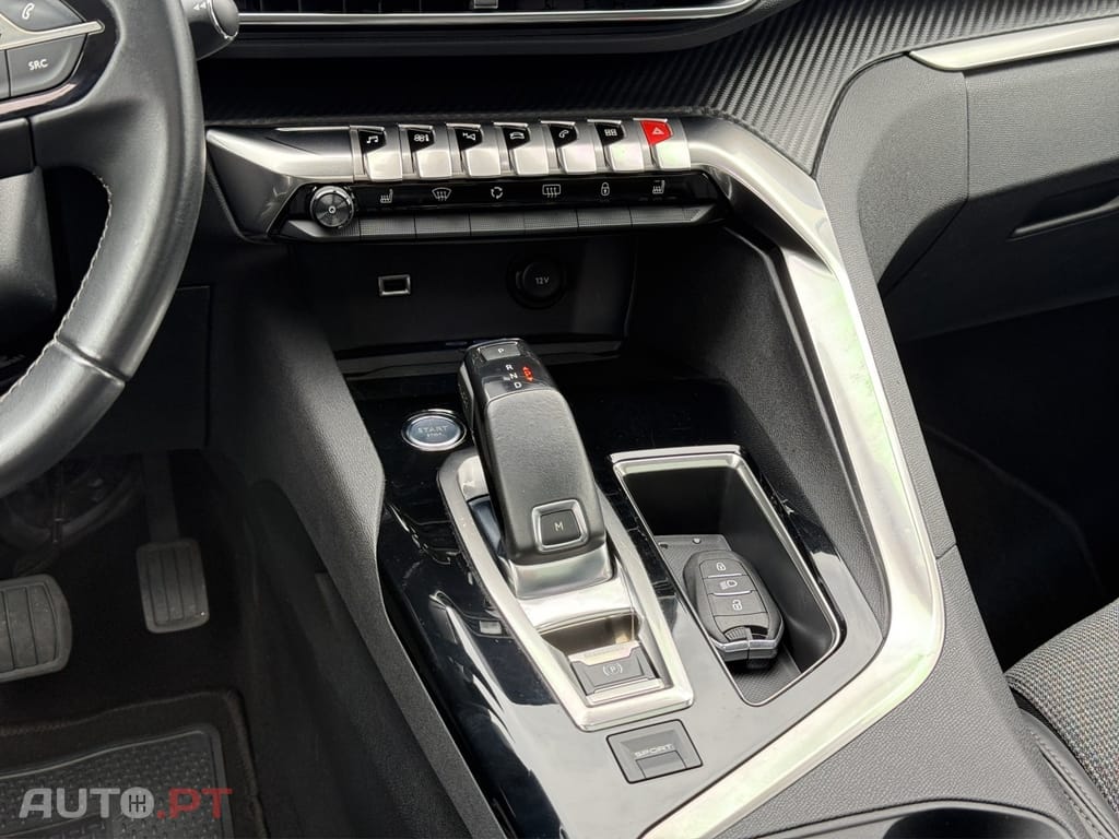 Peugeot 5008 1.2 PureTech Allure EAT6