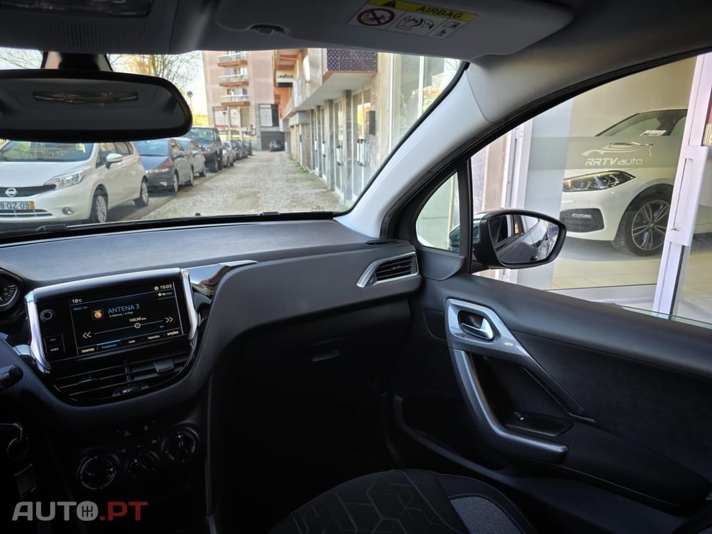 Peugeot 2008 1.6 BlueHDi Style