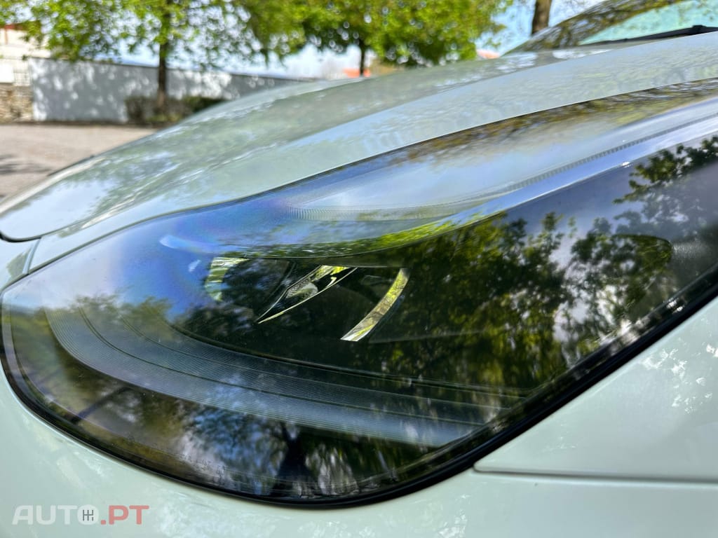 Tesla Model 3 Long Range Tração Integral