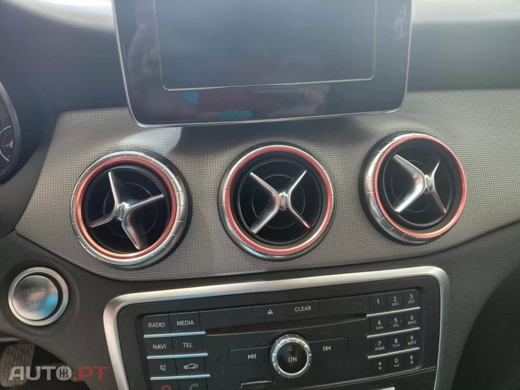 Mercedes-Benz CLA 180 d Urban