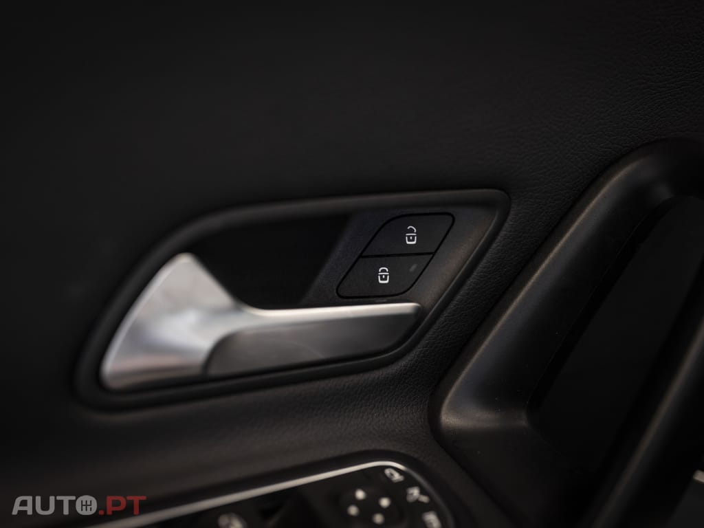 Mercedes-Benz CLA 250 e