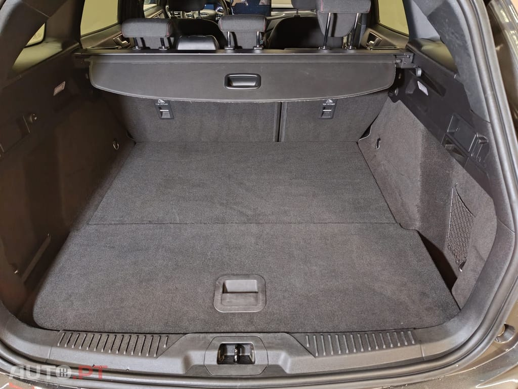Ford Focus SW 1.0  EcoBoost  Hybrid ST-Line