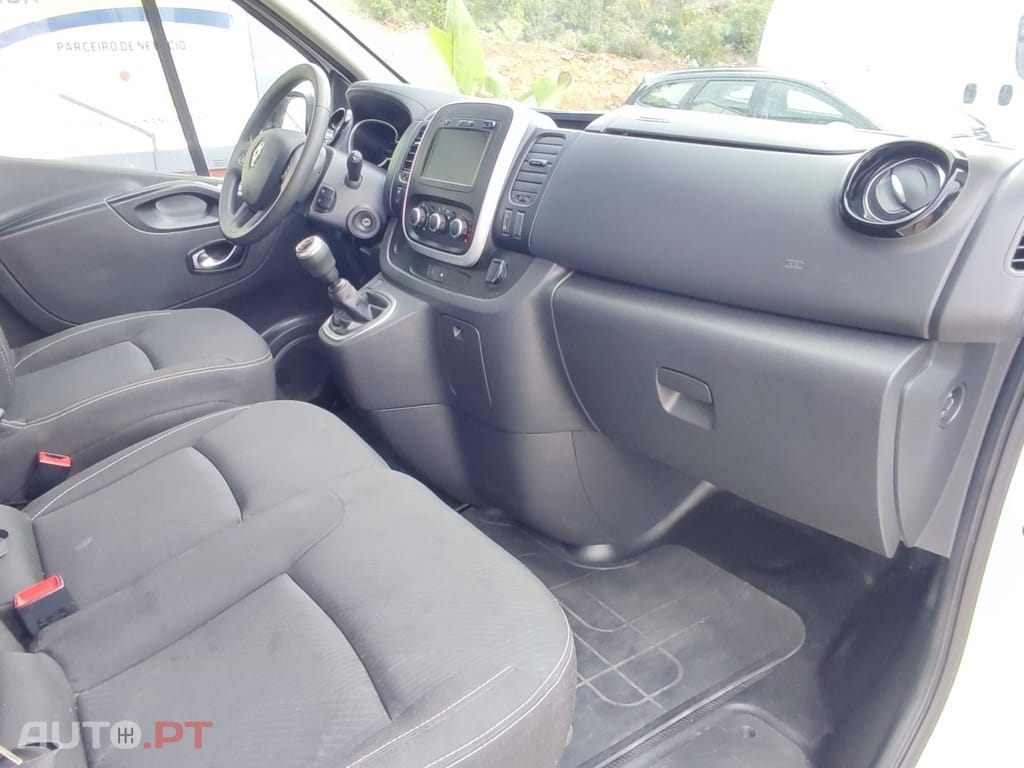 Renault Trafic 2.0 dCi L2H2 1.2T115
