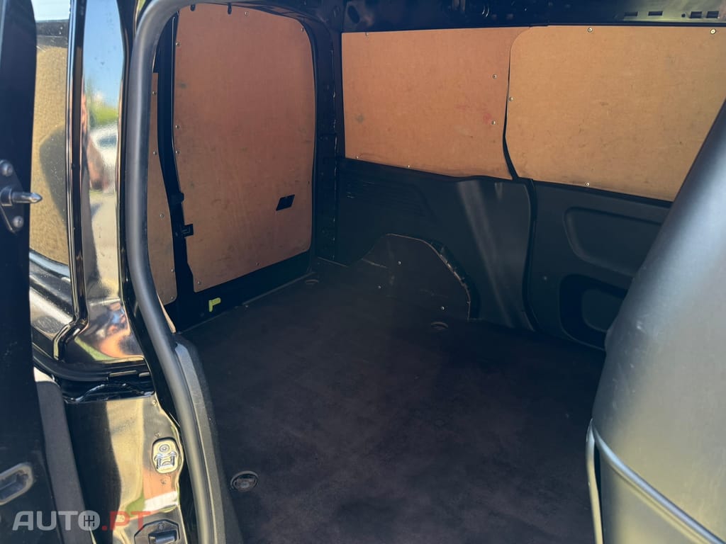 Peugeot Partner 1.5 BlueHDi Premium Standard