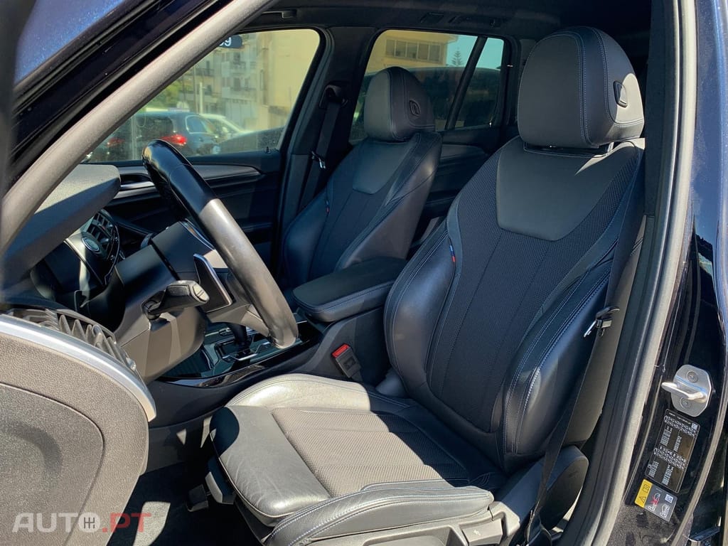 BMW X3 30 e xDrive Pack Desportivo M