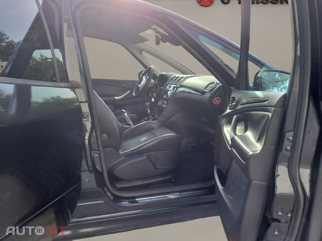 Ford S-Max 2.2 TDCi Titanium 7L