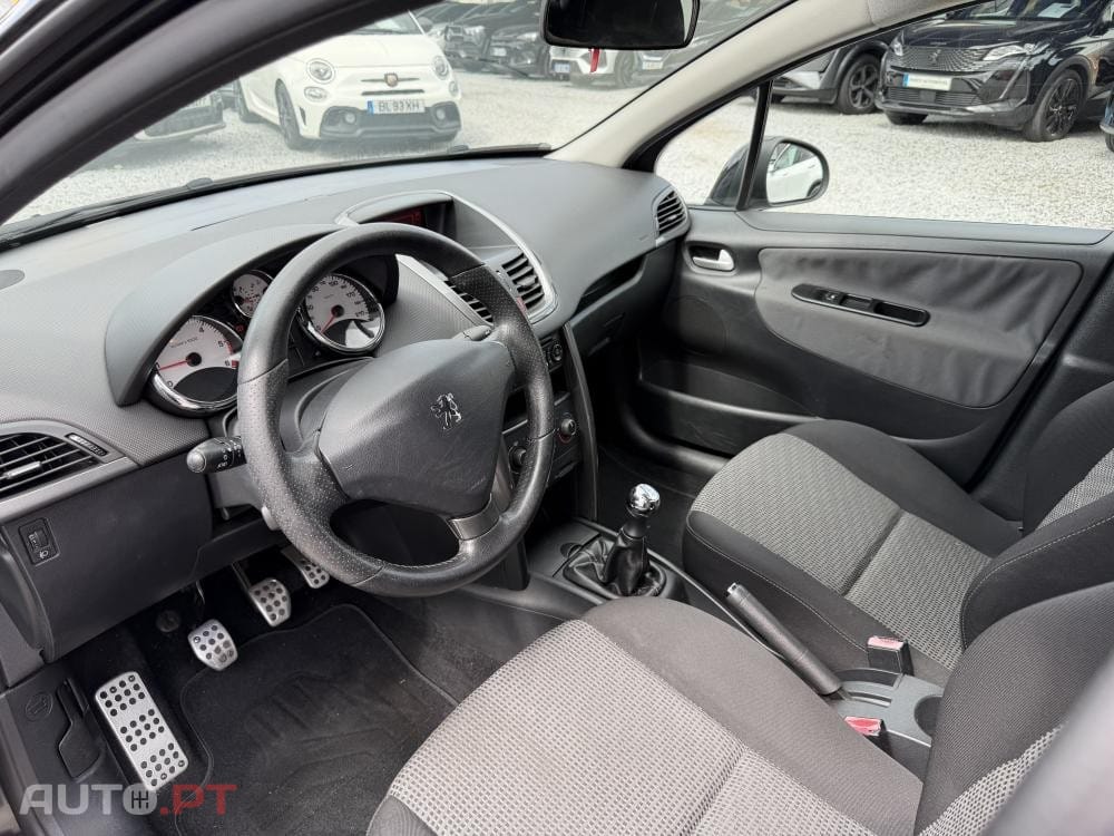 Peugeot 207 1.4 HDi Sportium